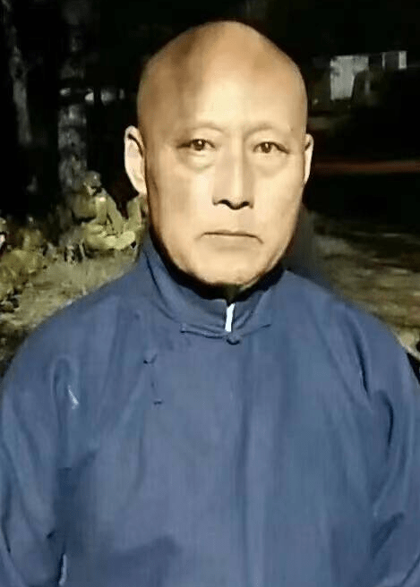 舞台剧 (妈妈的梦 人参娃娃 花仙子 最后一班车 等)参演电视剧有(潜流