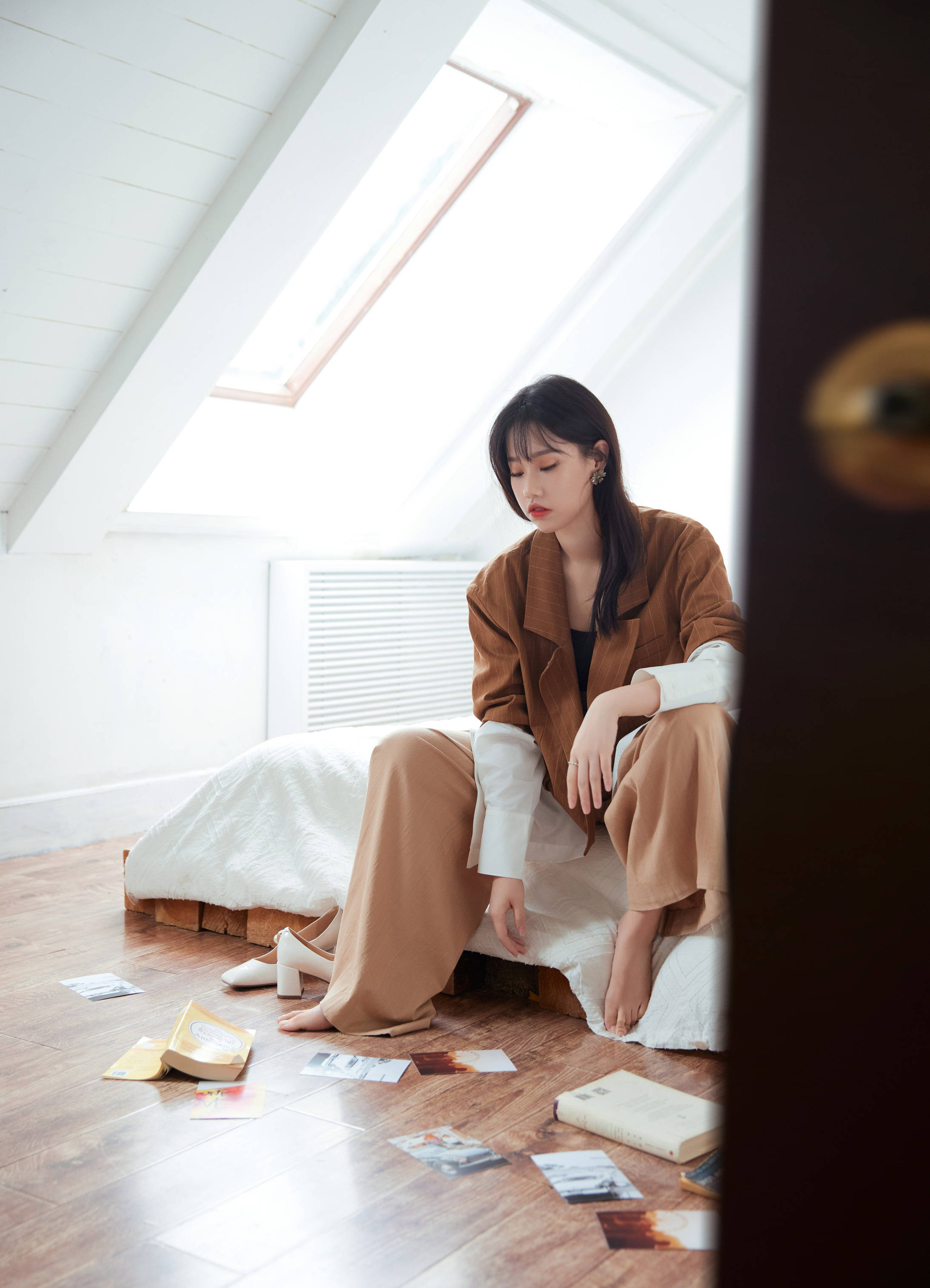 孟慧圆全新创作专辑发布 《能不能别问了》记录动人瞬间_音乐