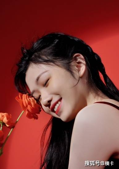 模卡 推荐艺人:蔚蔚