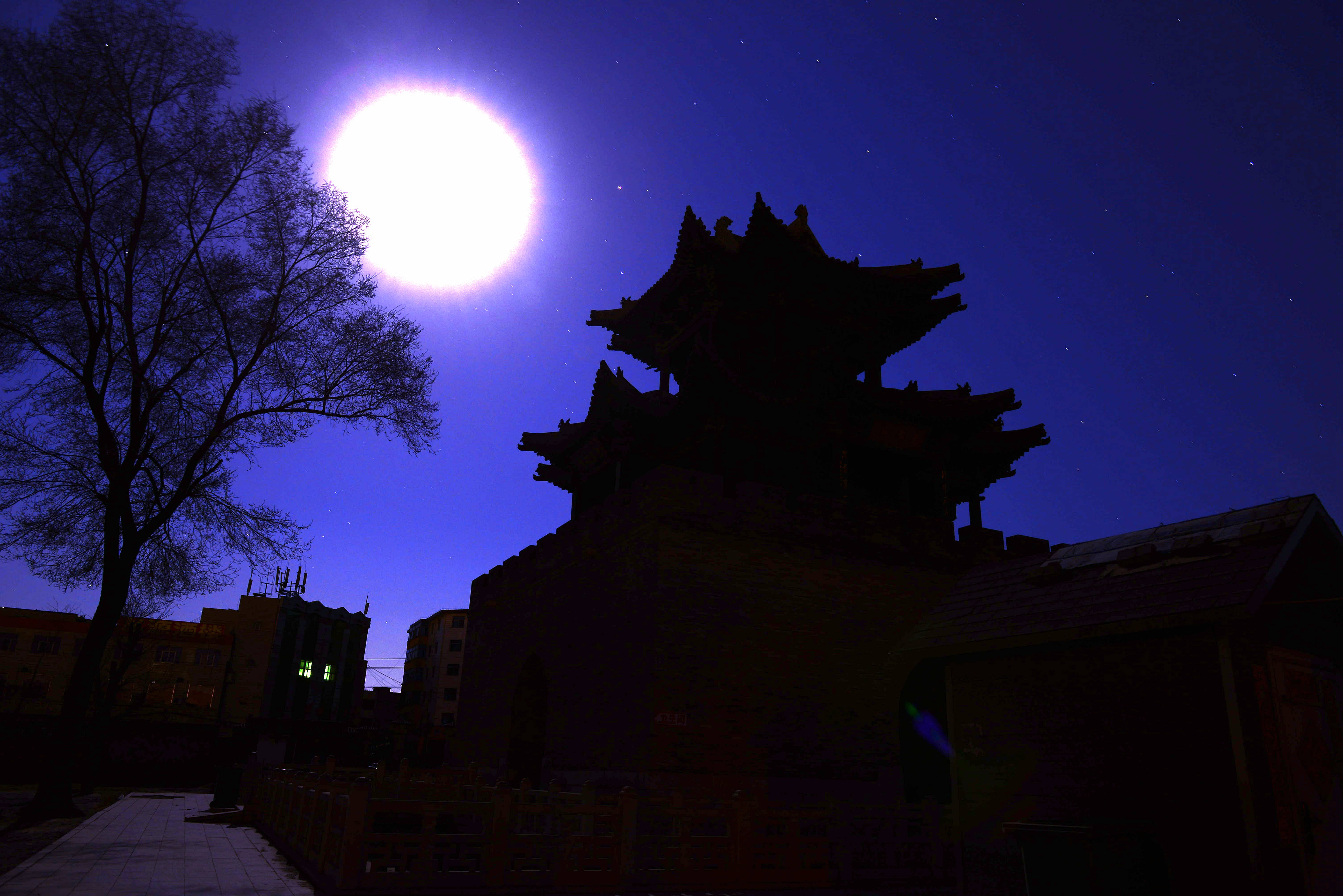 原创月光下的晋祠