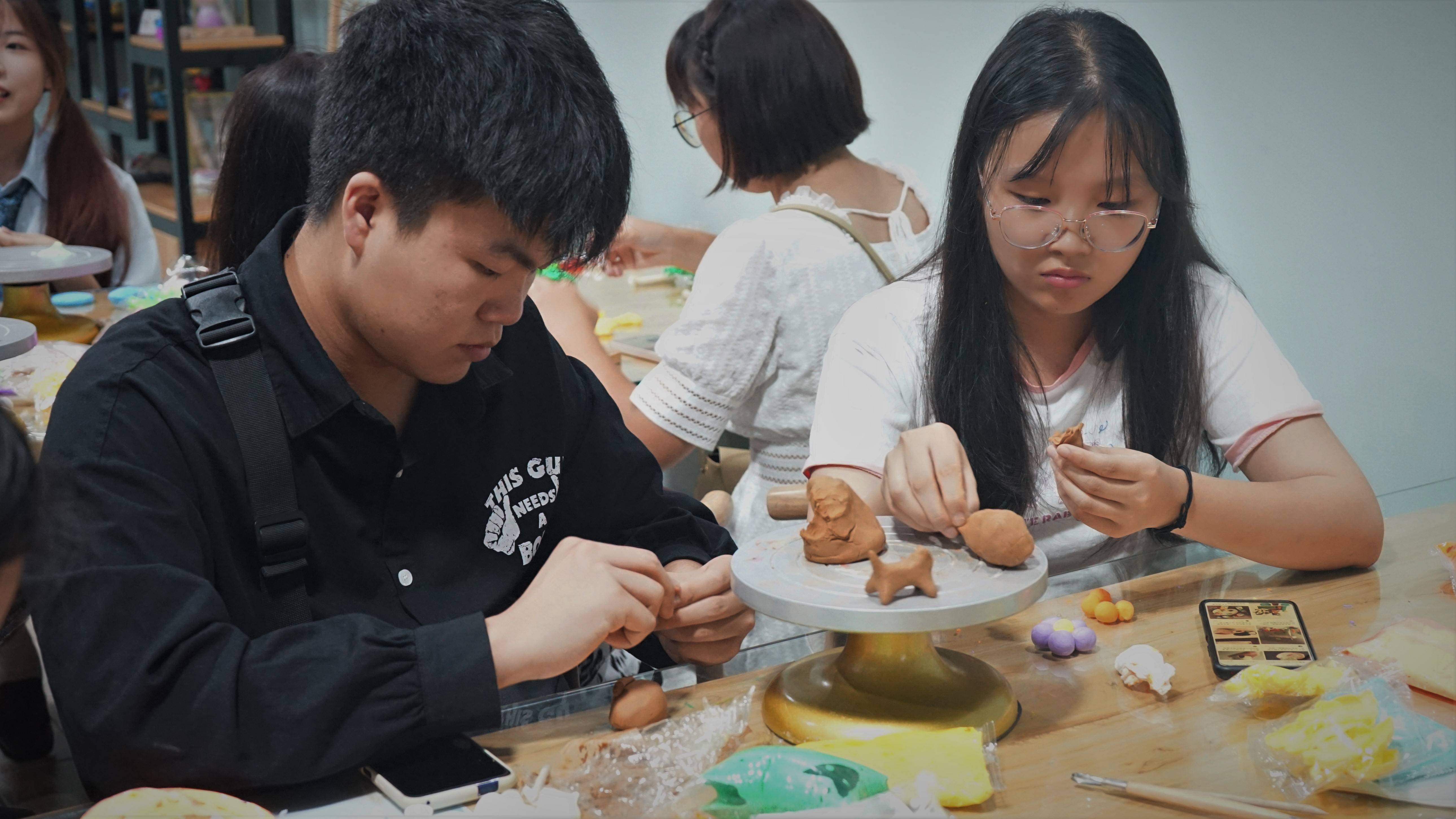 与"泥"一起,"塑"造匠心思维——记北山书院百匠工作室第50期活动_泥塑