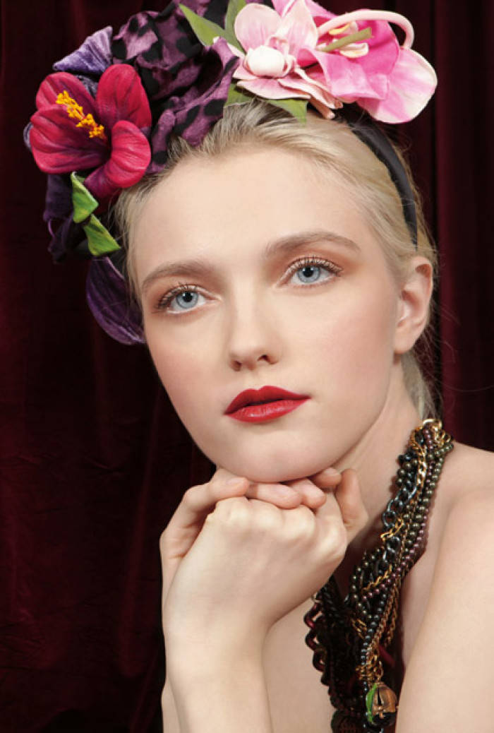 弗拉达洛丝亚珂娃俄罗斯超模洛丽塔风格