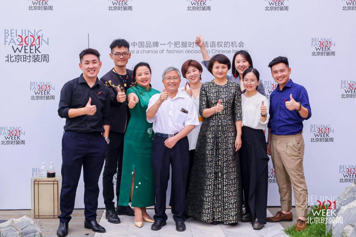 成都 《烟火·京成》，一次传统非遗文化进行时尚表达的有益探索