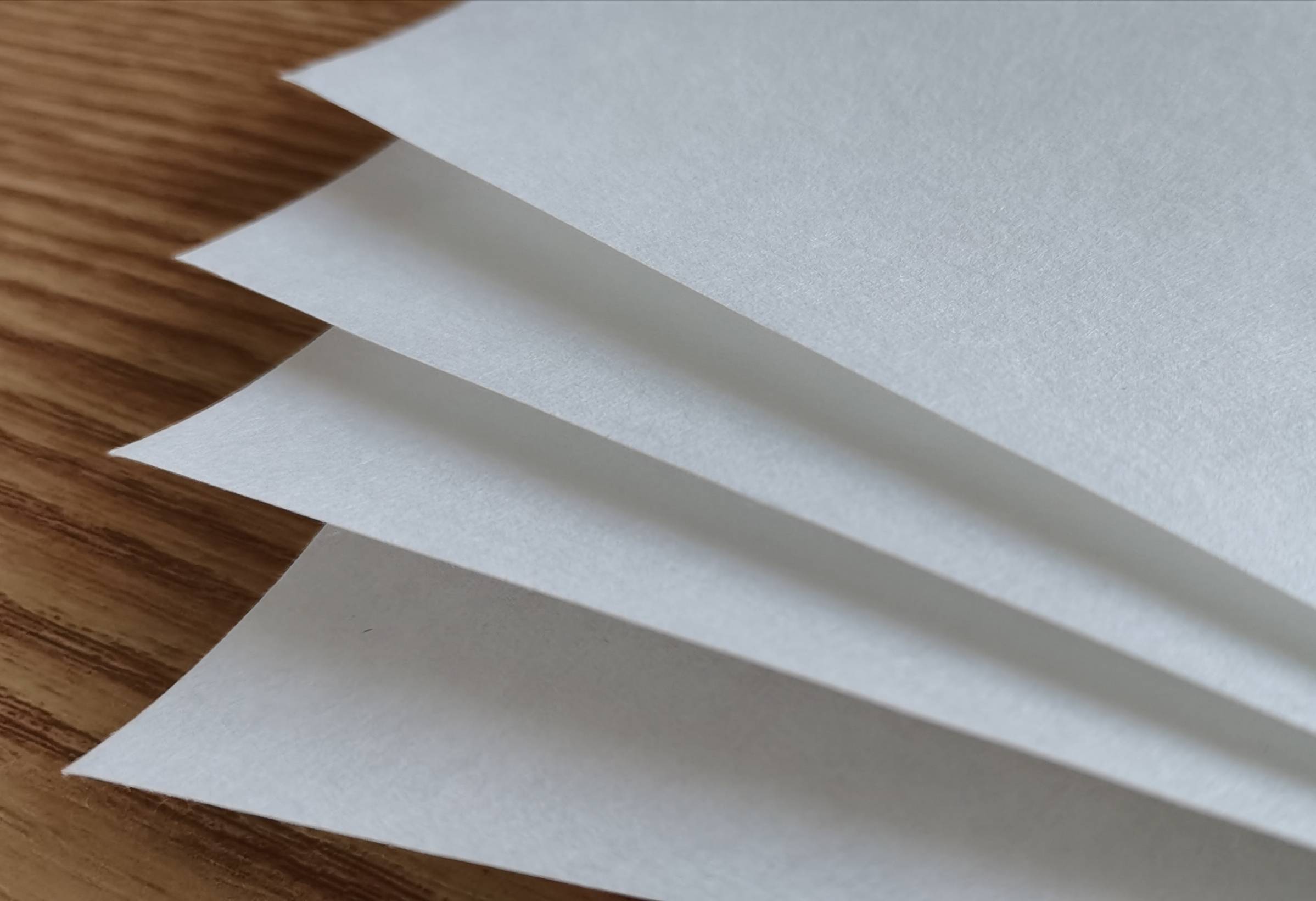 过滤纸/过滤布湿法非织造合成纤维的特点