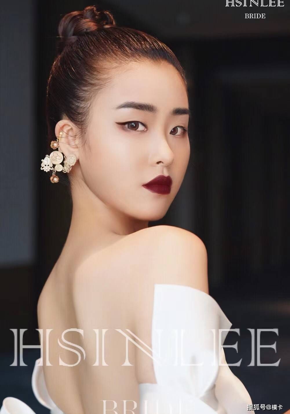 通告 模卡 推荐艺人：鹿柯