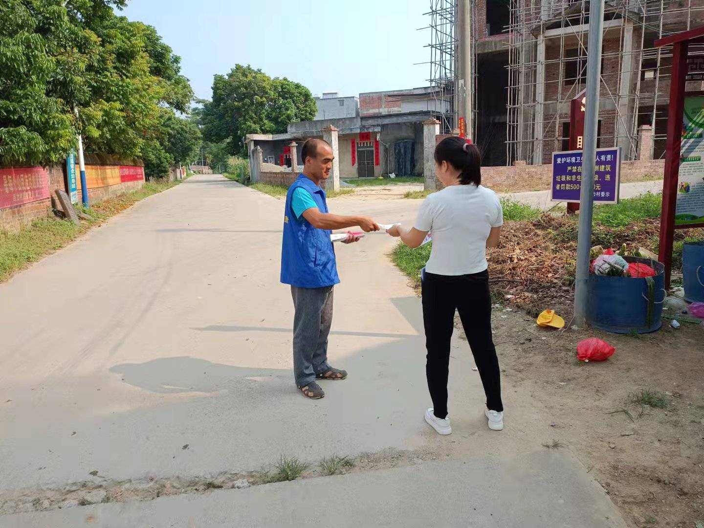 罗坑镇目力村开展禁毒宣传"进农村"