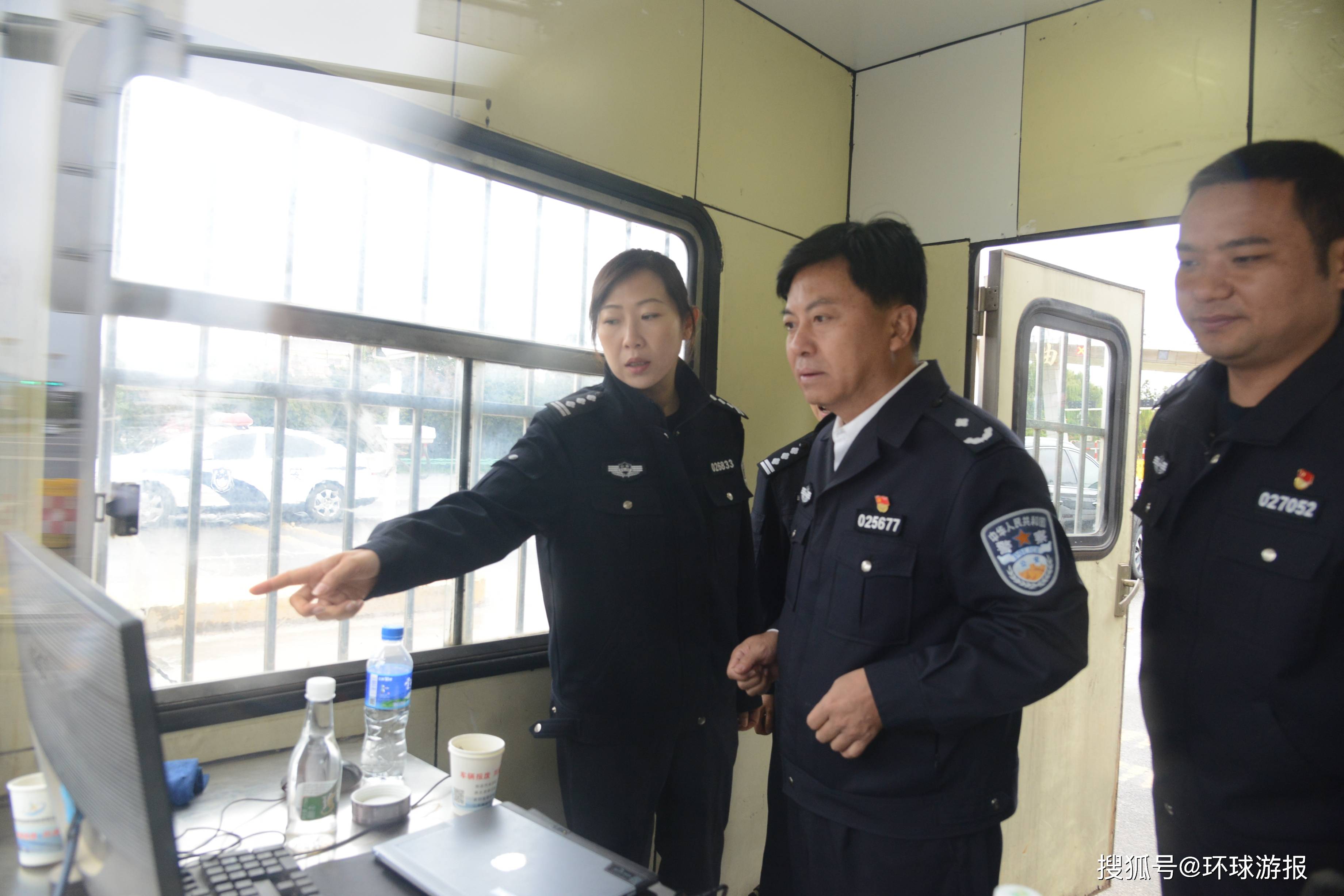 曲靖市公安局党委副书记胡建东到经开区看望慰问cop15查缉点民辅警