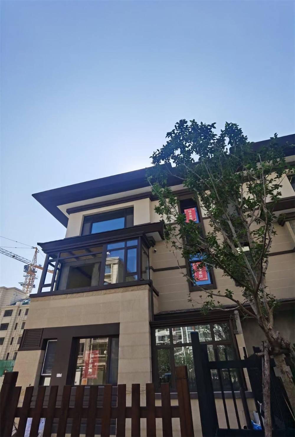 轻舟工地巡检,泰安印象泰山湖语墅214㎡双拼别墅施工现场