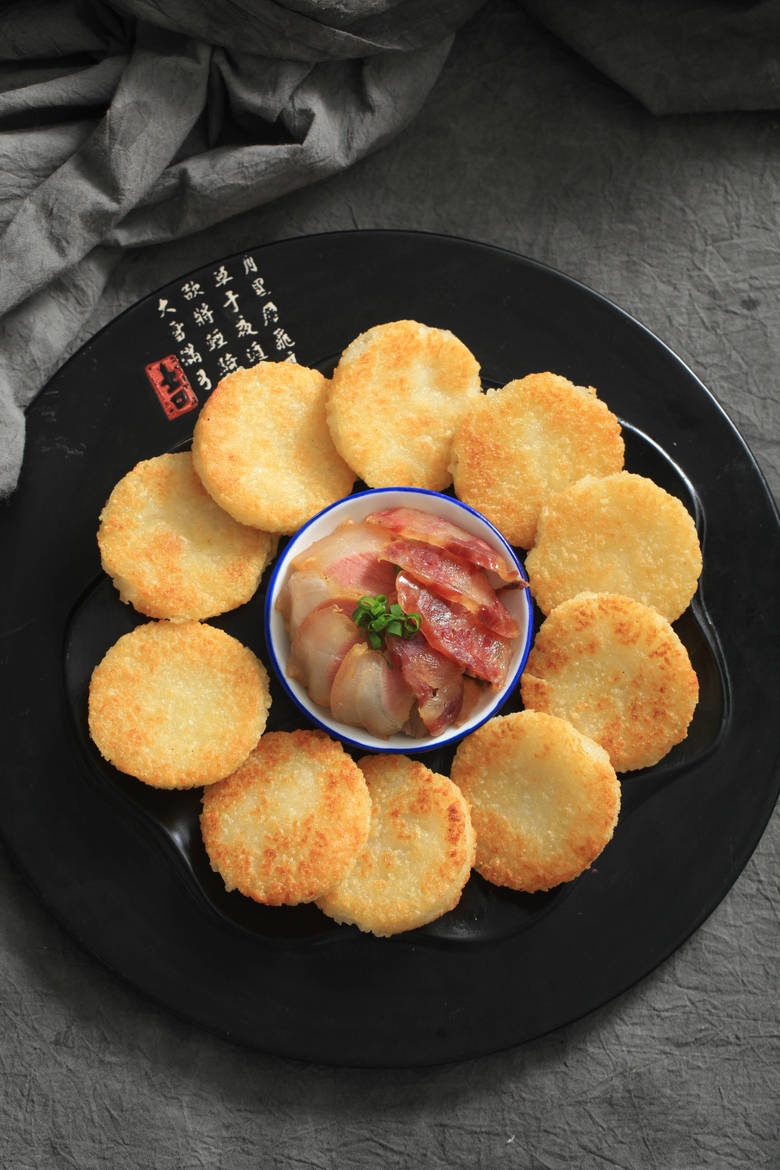 腊味糍粑小时候的糯香味传统手工味道