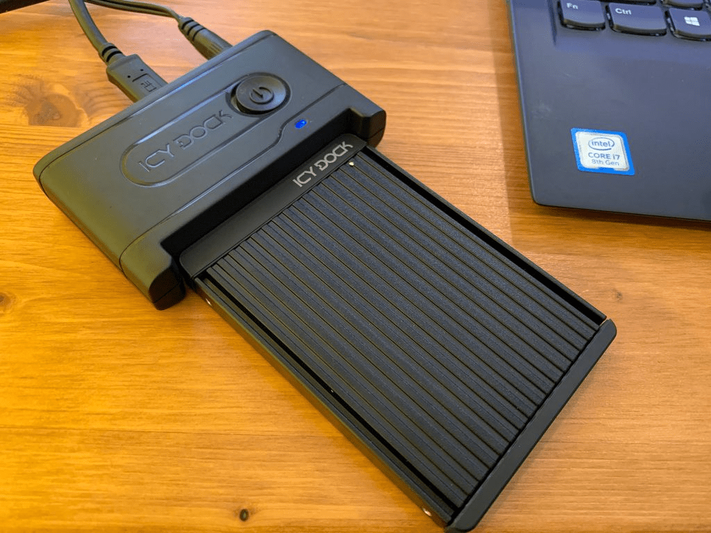 使用u2转usb32转换快速导出ursaminipro12kblackmagic12k录像数据