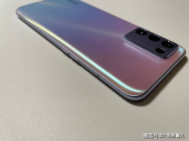 手机|骁龙778G和5000mAh大电池 性能和续航拉满 realme Q3评测