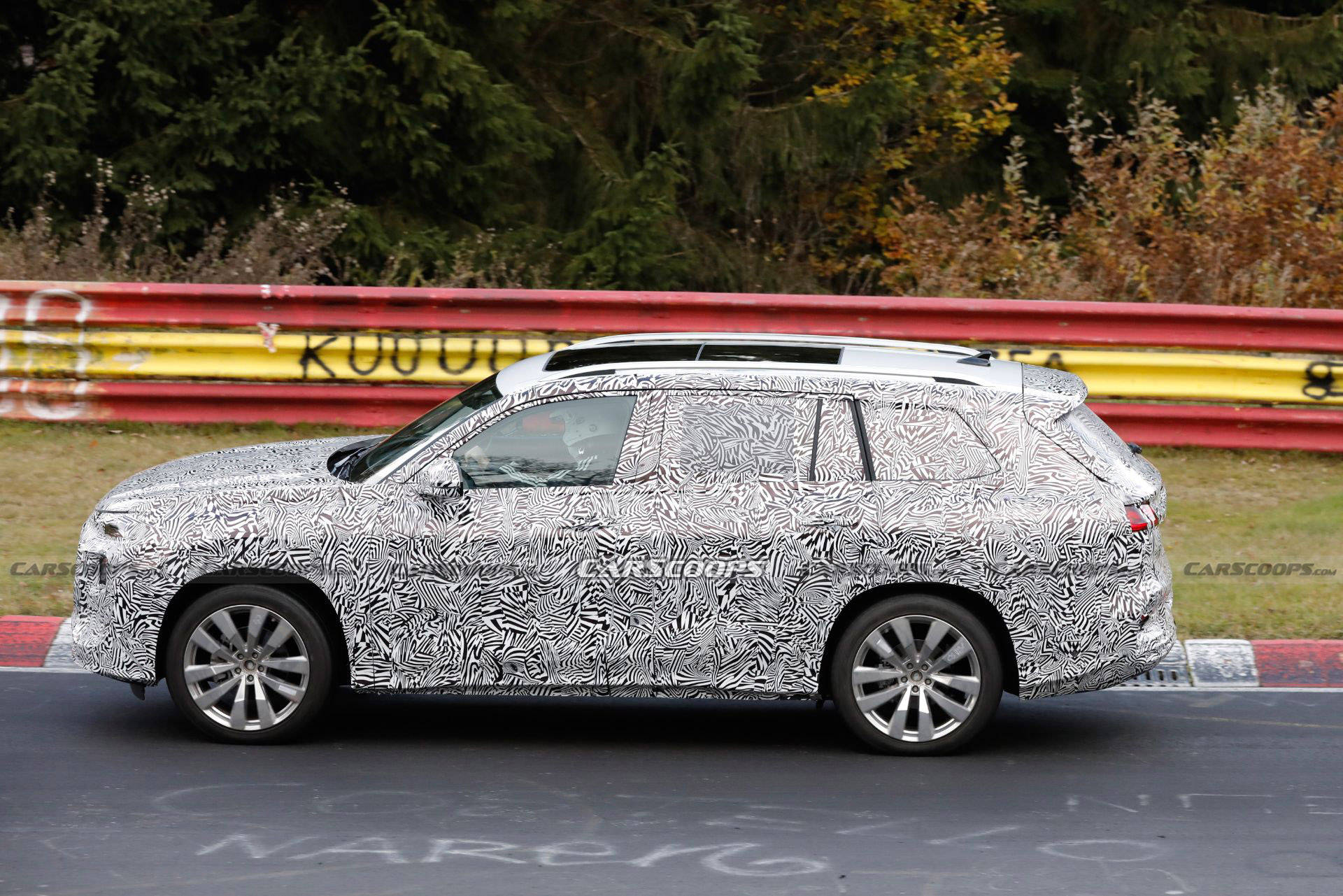 奥迪q9最新谍照曝光或为中国特供车身长度或达到5米2