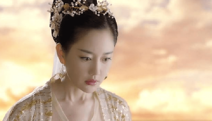 三生三世:夜华选择乐胥娘娘为再生母亲,藏着父神最深远的打算!_金莲