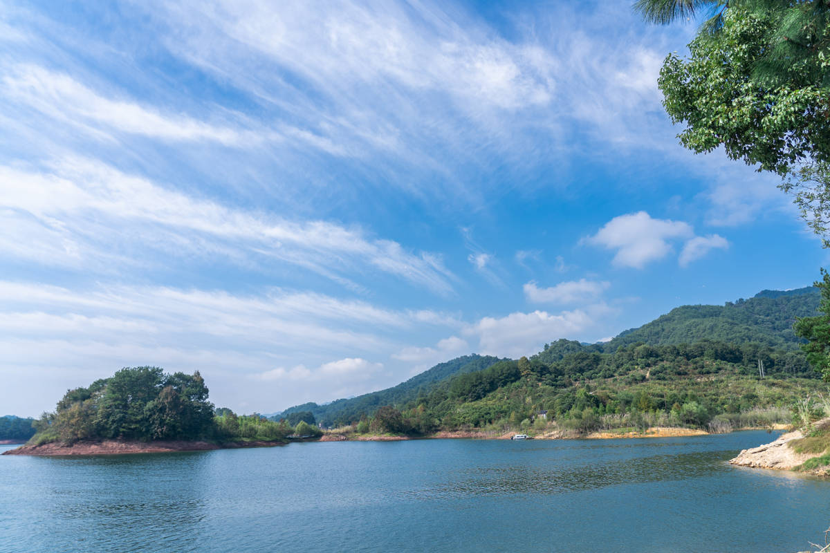 一年四季皆宜的度假胜地千岛之湖风景如画还有众多网红打卡