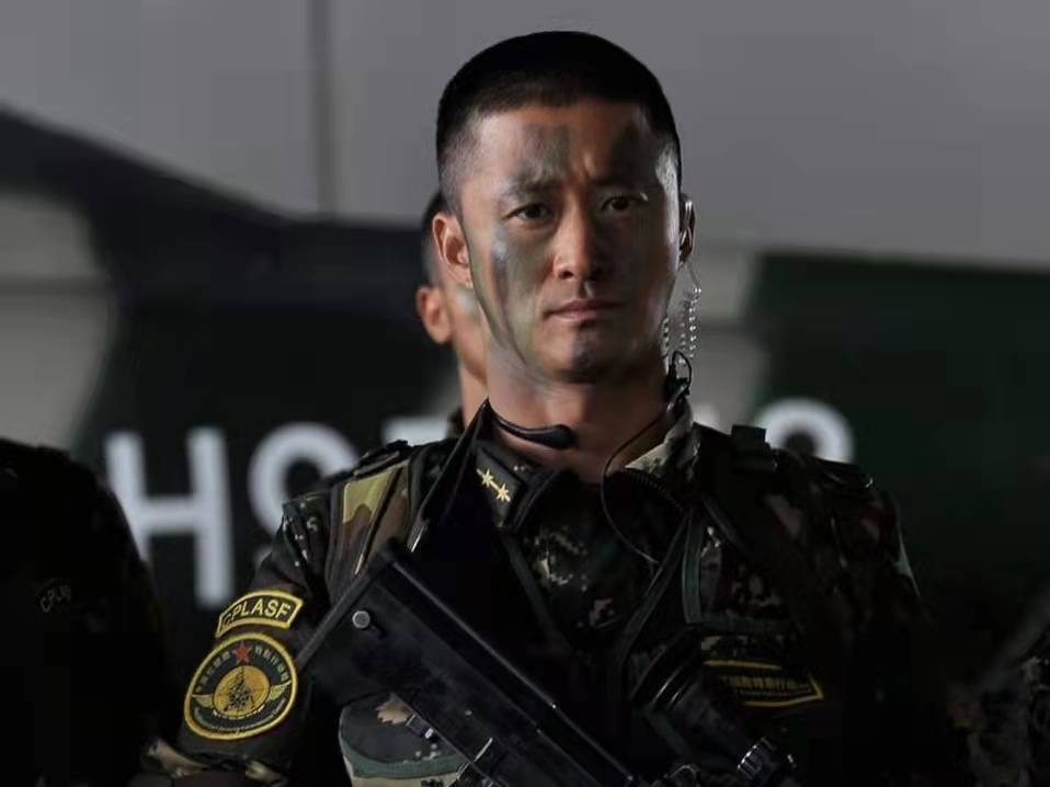 吴京|吴京的票房成绩是怎样炼成的？这篇文章或许能告诉你答案