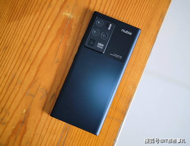 骁龙888旗舰降价清仓 这几款冷门旗舰手机更值得购买