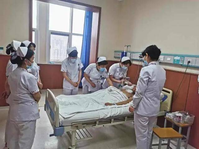 虎威|咸阳市第一人民医院：让每个脑出血患者站起来、走出去