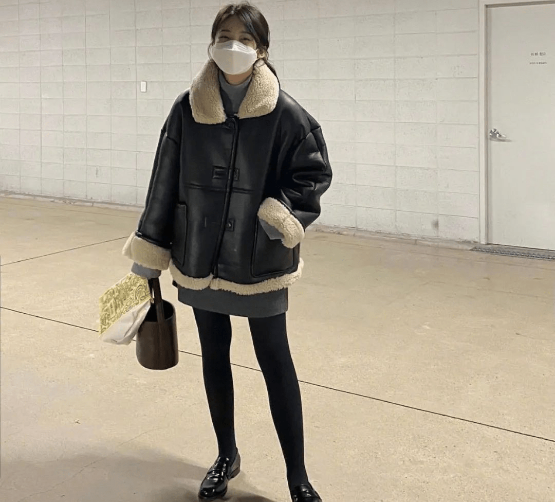 感觉 好看不臃肿！7套女生冬季日常保暖搭配造型推荐