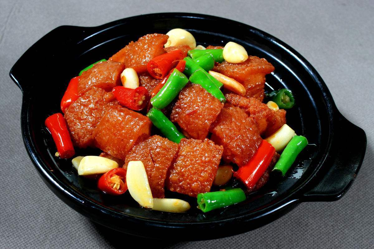 砂锅红烧肉:营养丰富,入口即化,吃了还想吃