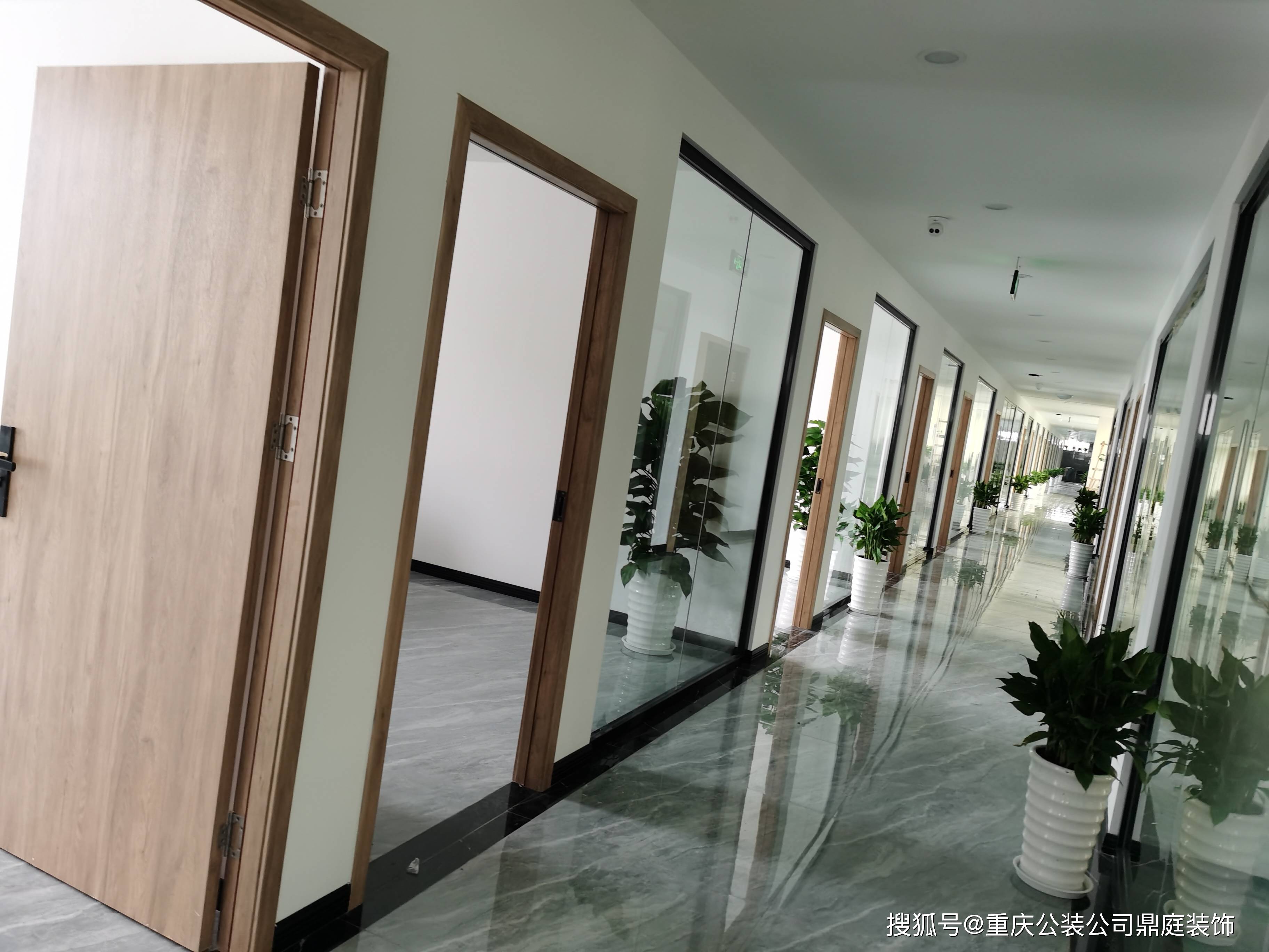重庆工业园区办公楼装修实景图分享