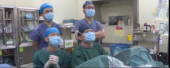 世界首台！西安交通大学第一附属医院参与研发30W蓝激光手术设备！