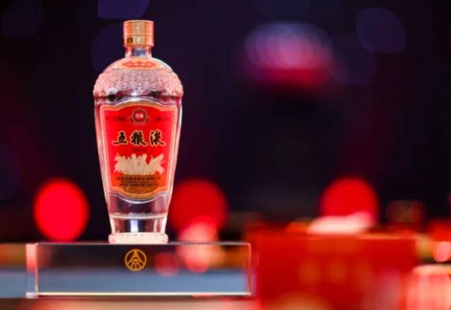 出圈|创业萤火简报|电竞椅迅速出圈；微博回港二次上市；加大中小微企业的支持力度