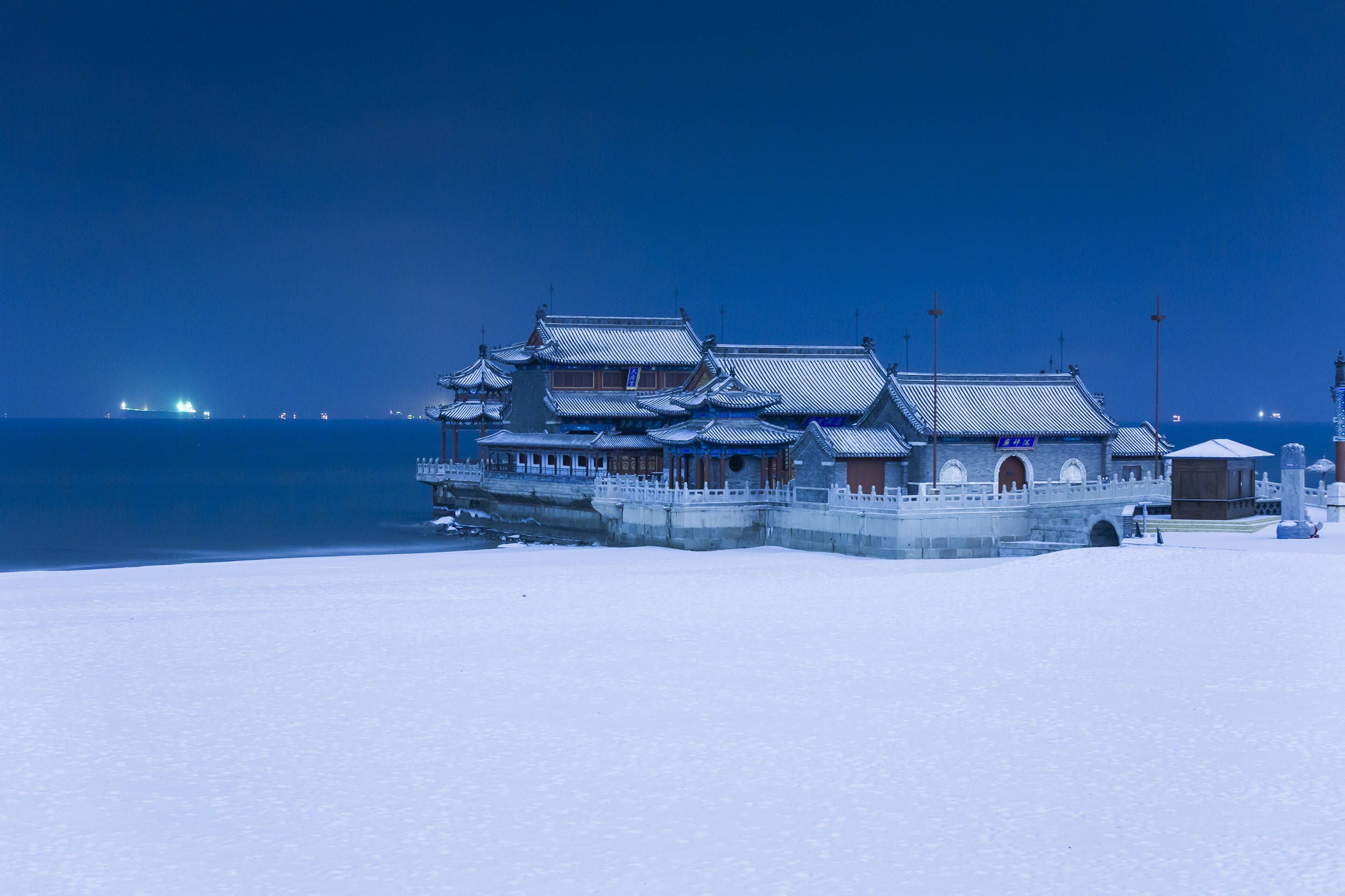 山海关古城雪景图片