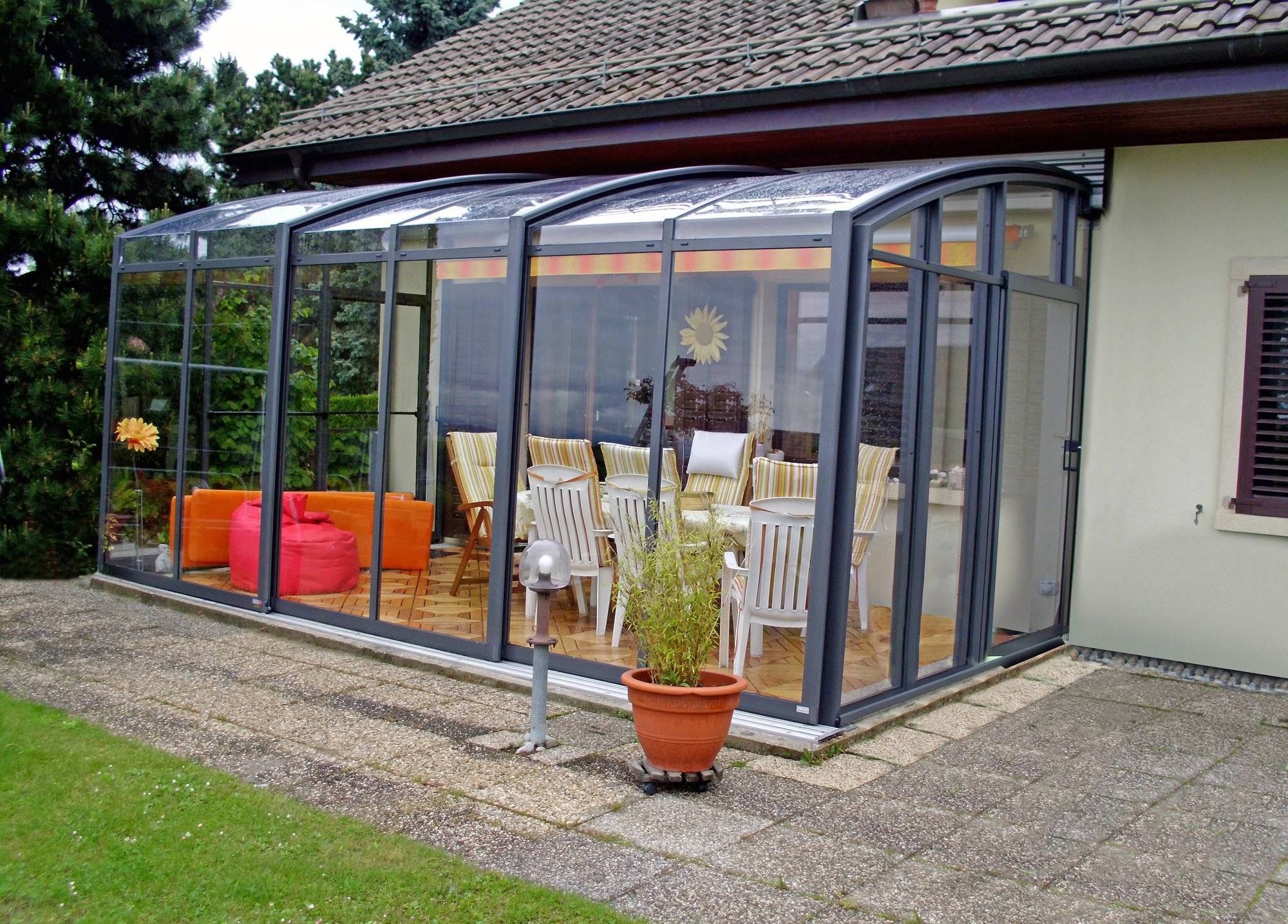 想一年四季有效利用露台,选移动阳光房就对了_covero_空间_伸缩