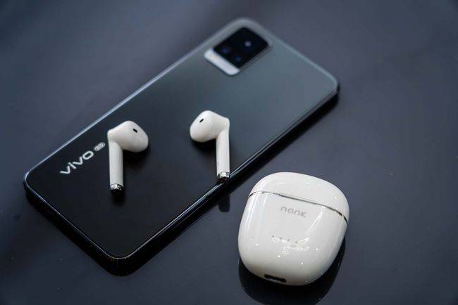 圣诞节送女朋友什么礼物好?佩戴舒适高颜值蓝牙耳机推荐