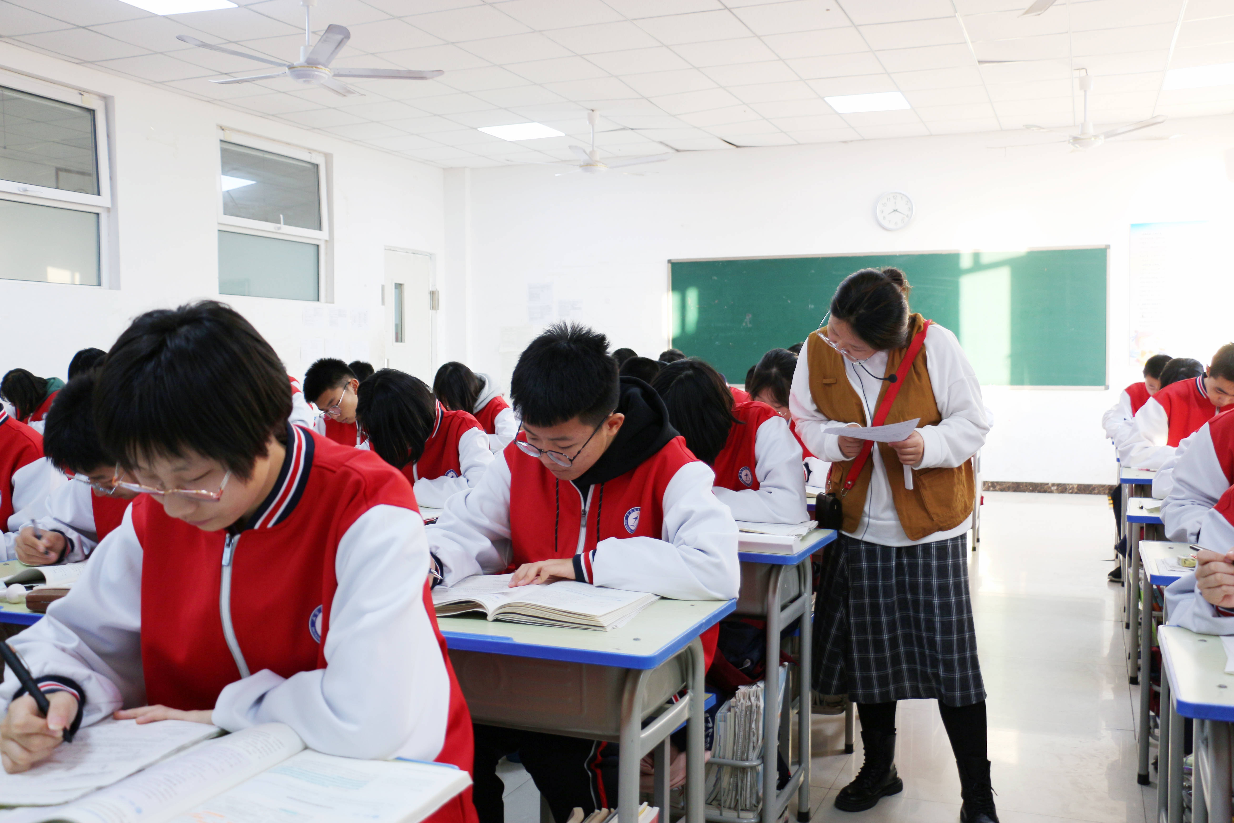 石家庄金石中学学子-积极进取,以梦为马赴前程