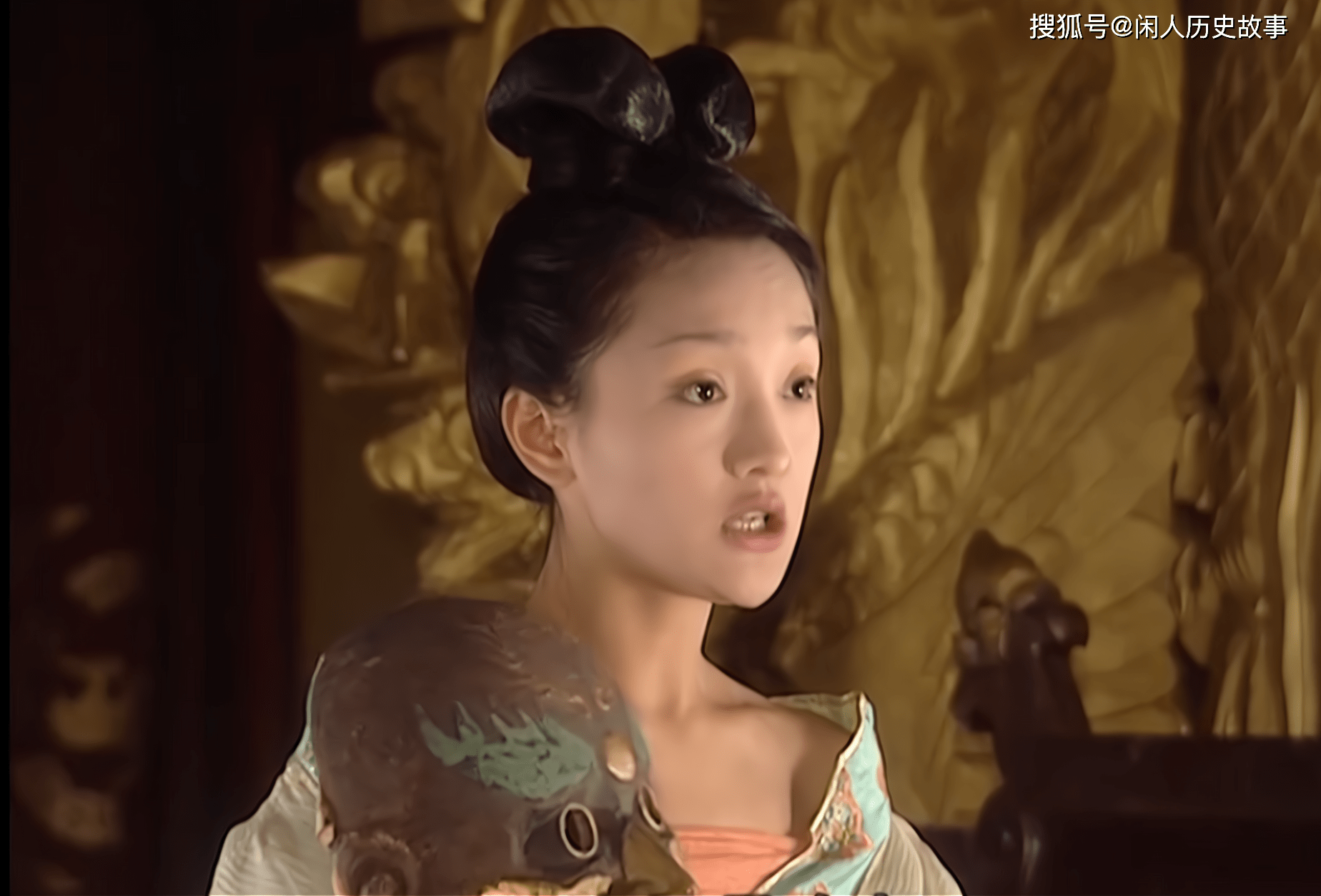 七年中,太平公主与薛绍一共养育了四个子女,两个儿子两个女儿.