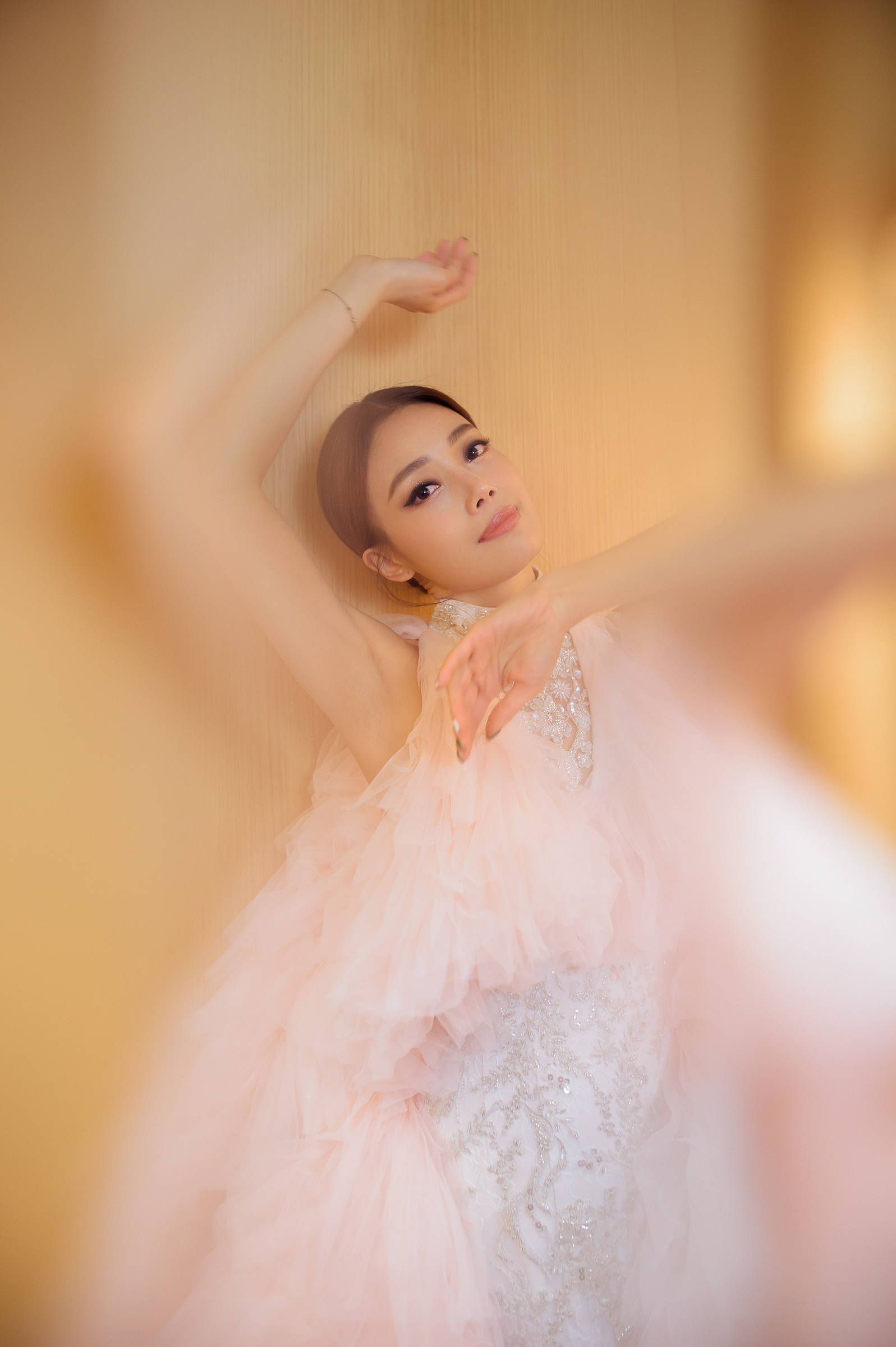 容祖儿粤语主持大湾区新年音乐会演唱歌曲彩云追月舞台梦幻唯美