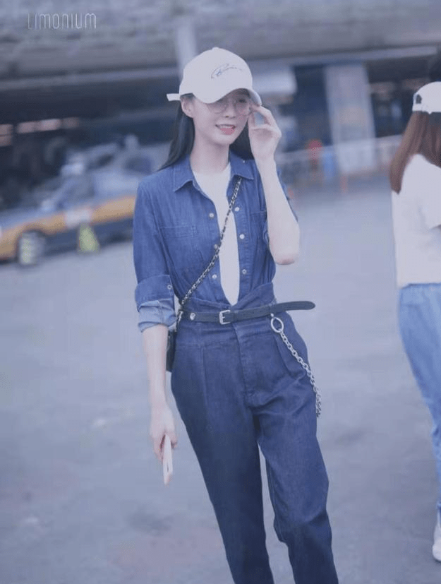 显得 穿搭少女心满地,小个子秋冬搭出大长腿!