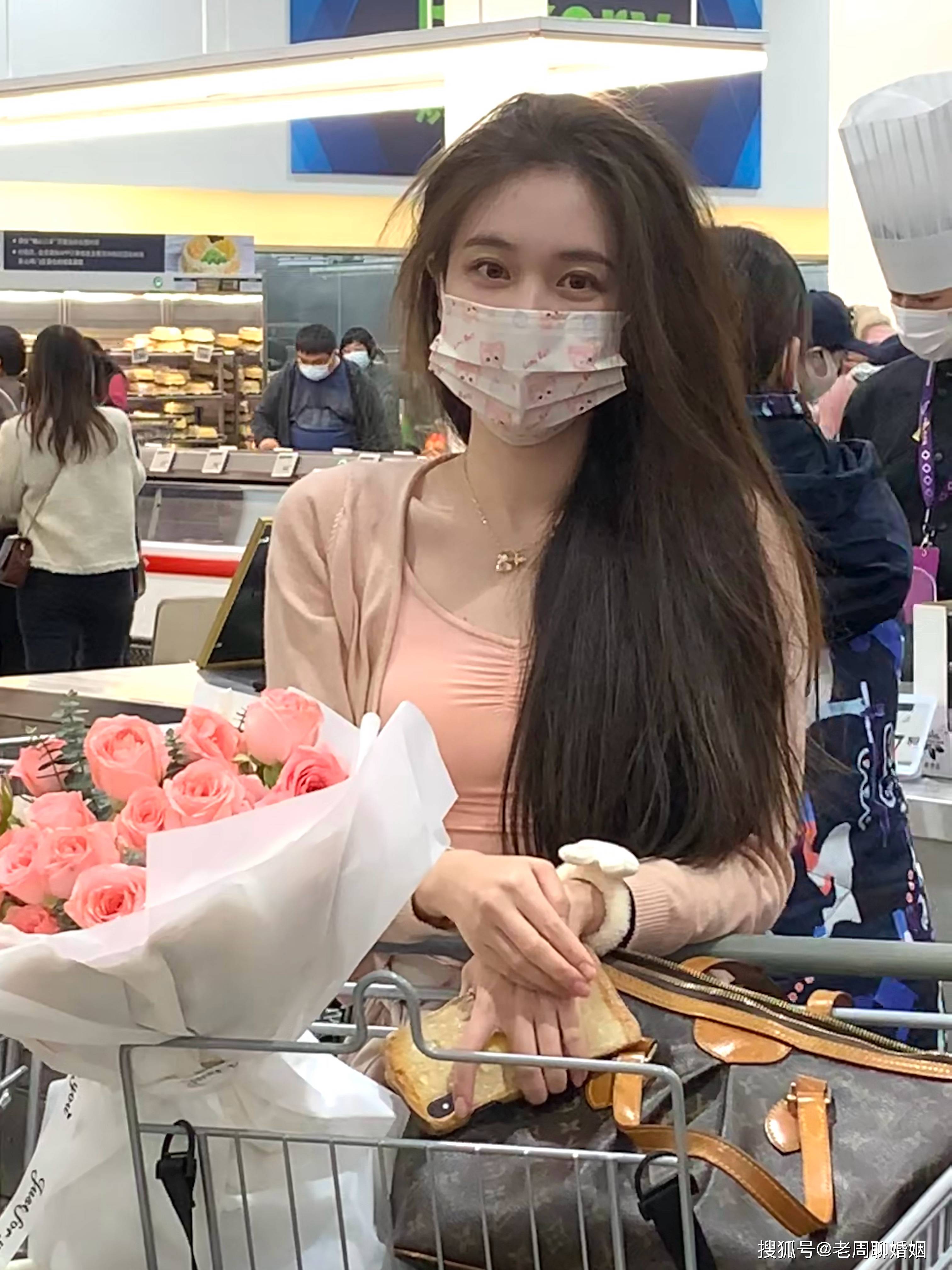 路人甲：逛商场真的能让女孩子心情特别好-搜狐大视野-搜狐新闻