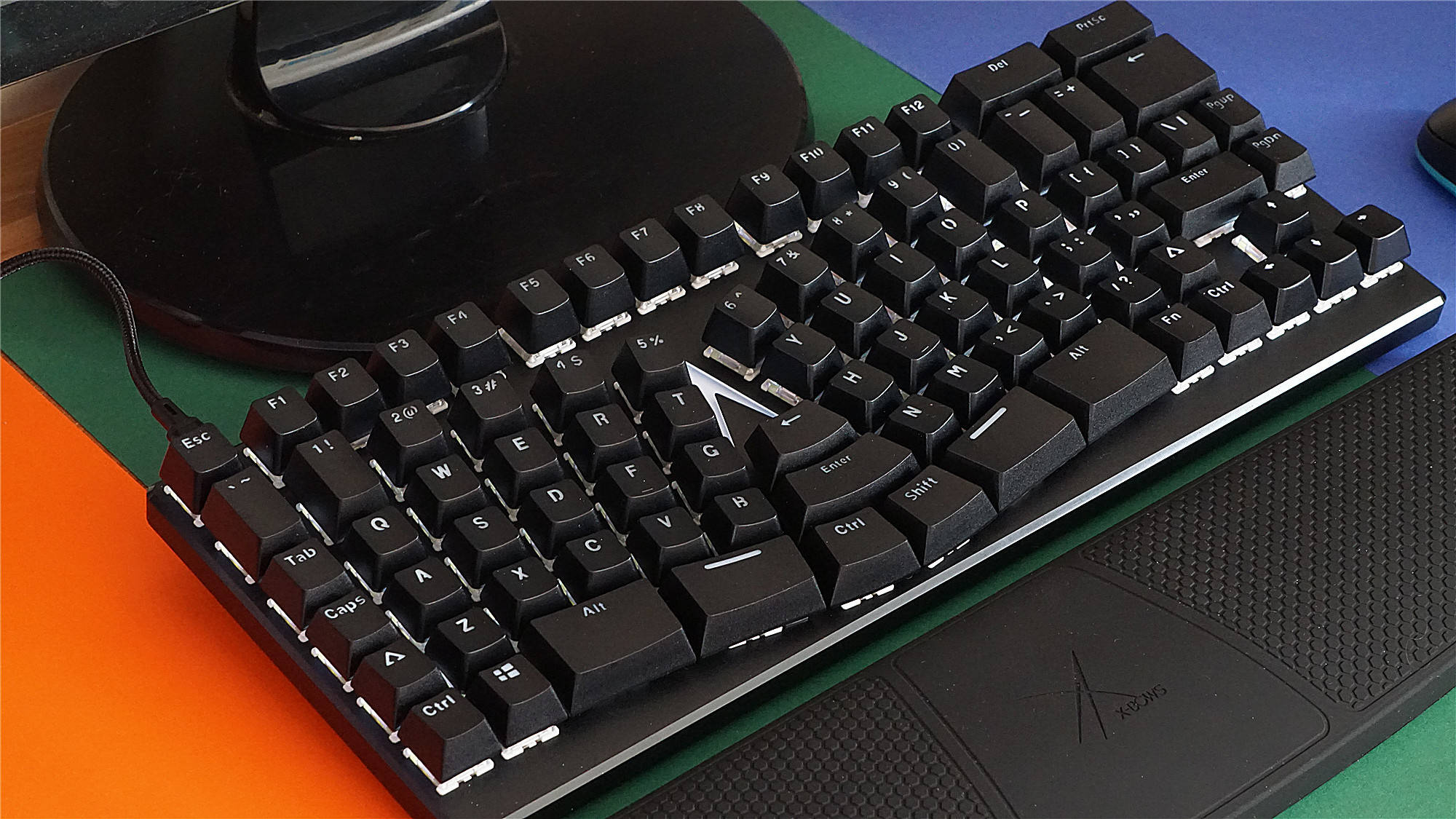 让码字舒服至极：X-Bows人体工学机械键盘评测