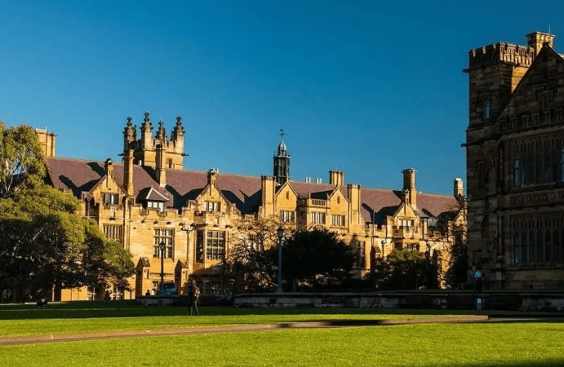 继续zoomuniversity看看2022英国高校开学政策你就知道了