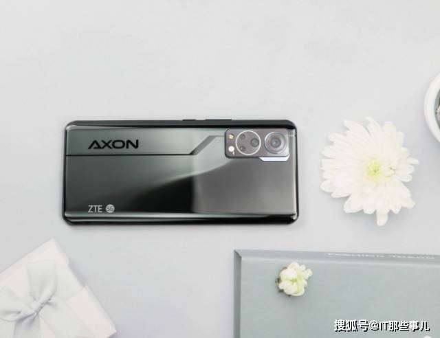 屏下|价格2000块钱出头 12G内存 哪款骁龙870手机性价比更高？