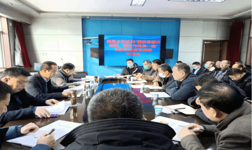 会议认真学习了陇县县委常委,县纪委书记常红军和县委常委,组织部长霍