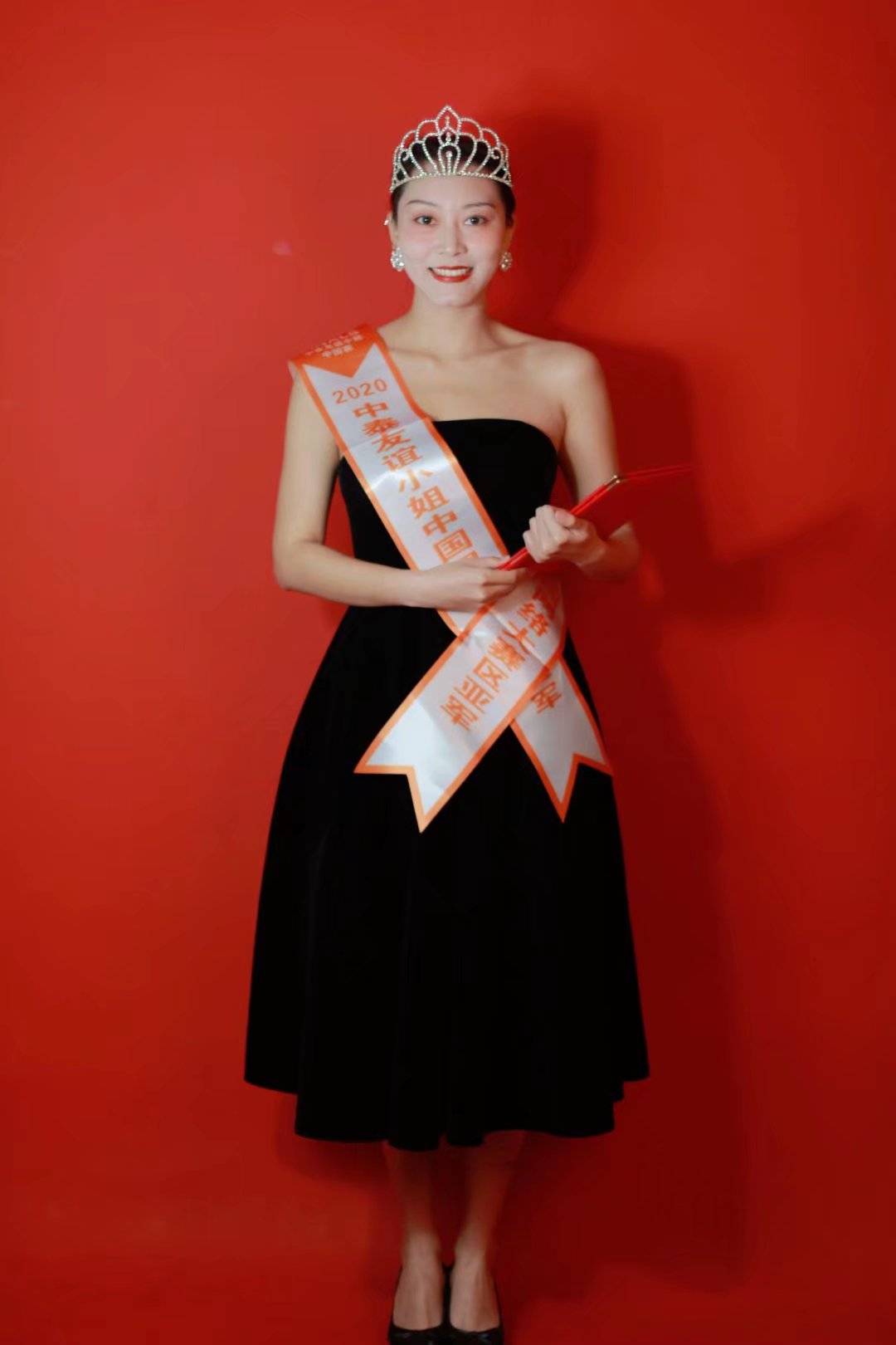 珠海麦潮潮流模特大赛:冠军2014中国生态旅游小姐全国总决赛:季军2020