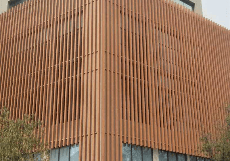 外墙铝格栅在装饰材料中铝方通数受客户群众欢迎的一款装饰材料产品