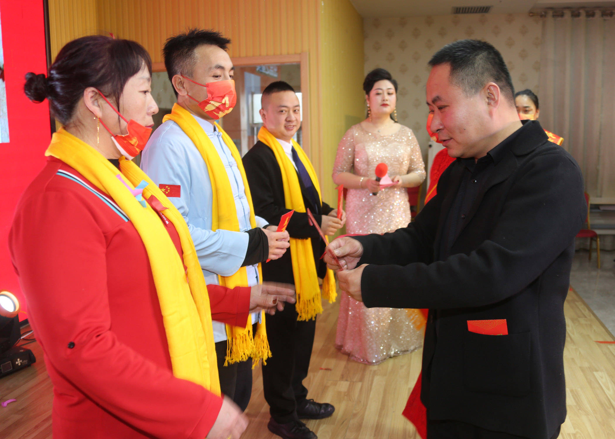 故乡一家人2022年会暨2021年颁奖盛典圆满举办_崔岩斌_张云梅_长治