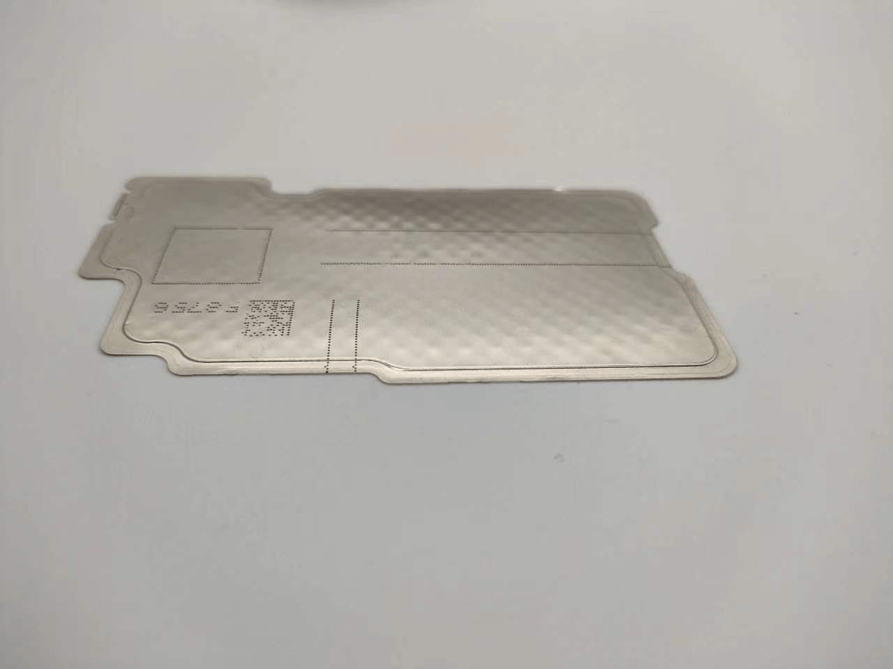 挑战散热新高度，Redmi K50电竞版联合领益智造打造“冰封宇宙”级散热方案