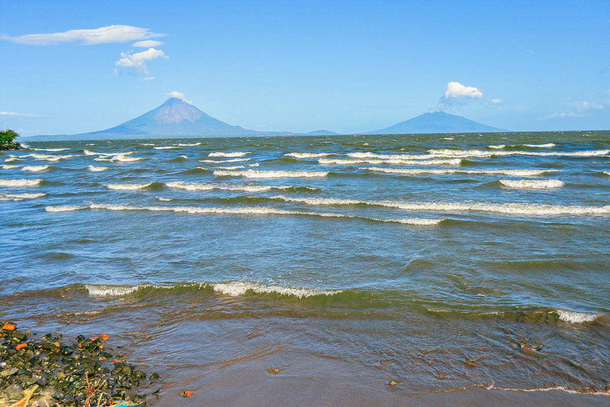 斗笠|岛屿拥有两座巨型活火山，被淡水鲨鱼包围，尼加拉瓜的奥梅特佩岛