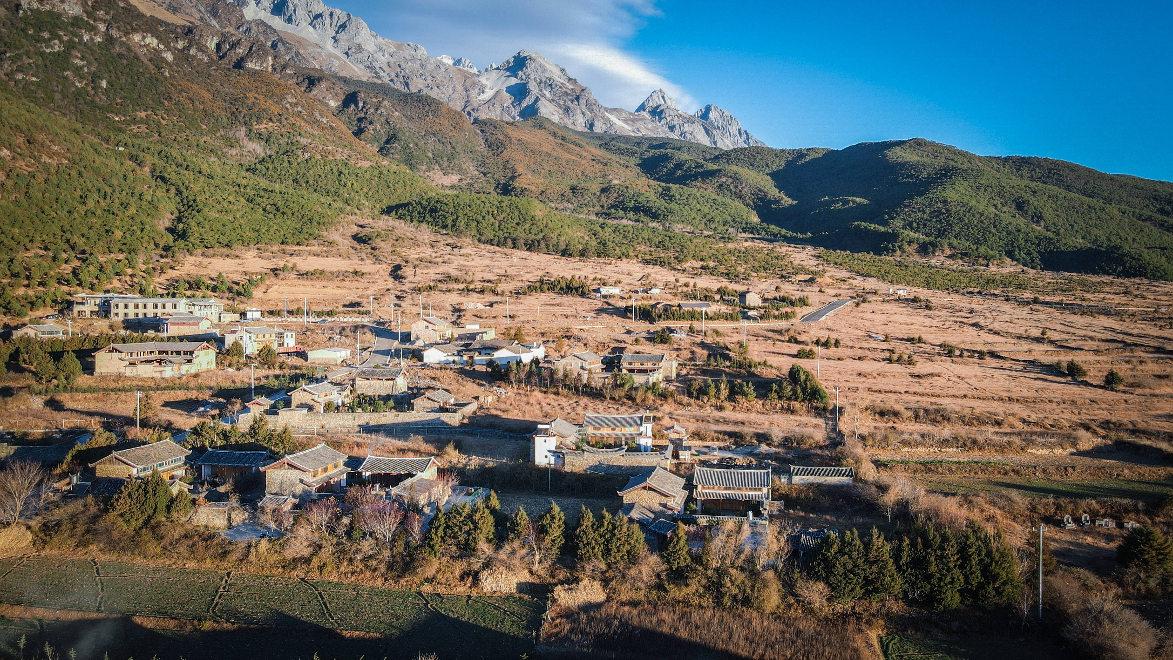 中国|中国这五大名山，第一是黄山，最后一个在浙江被誉“东南第一山”