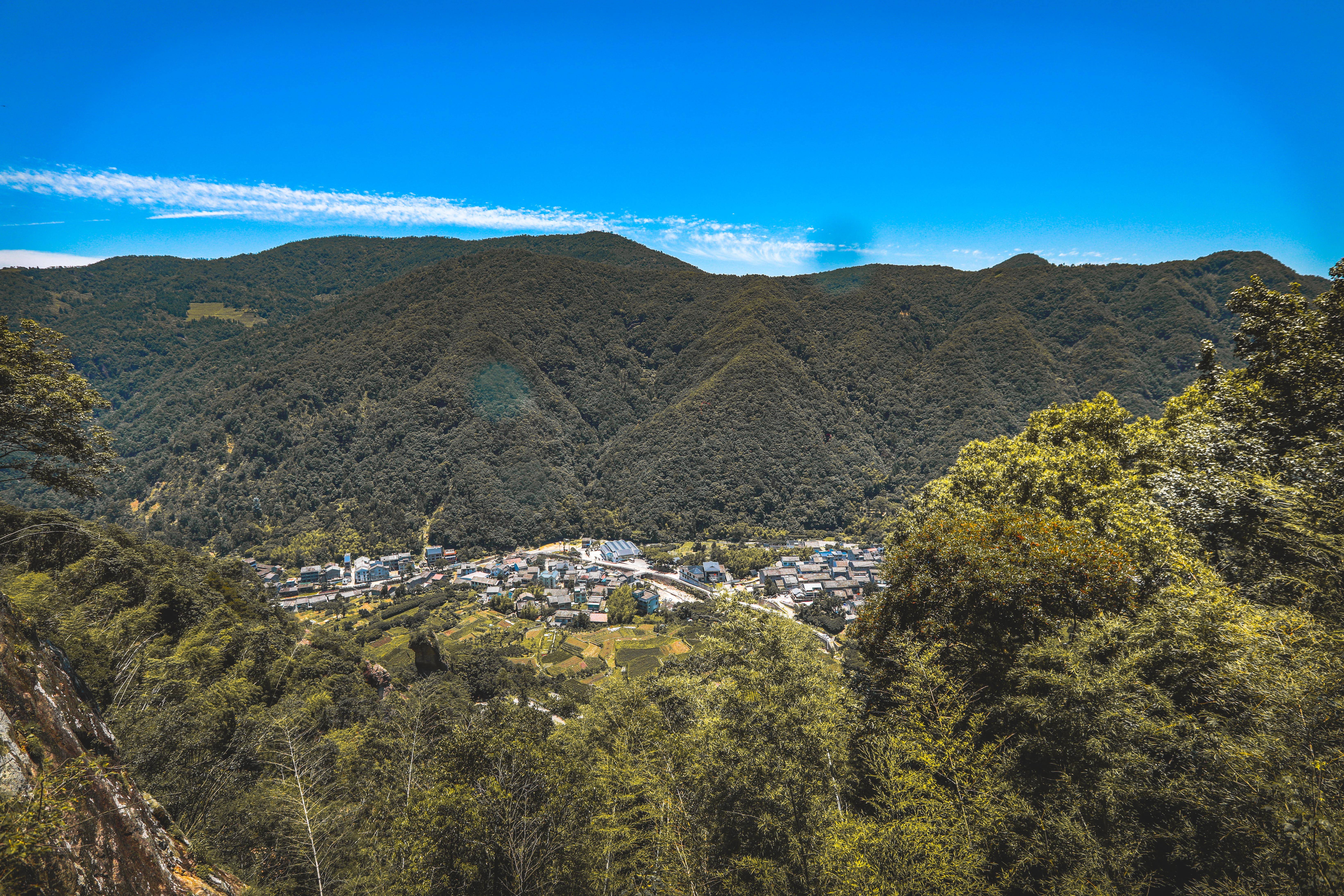 中国|中国这五大名山，第一是黄山，最后一个在浙江被誉“东南第一山”