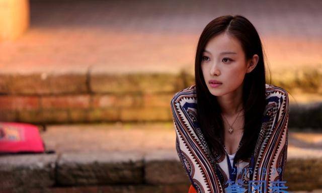 狮子座倪妮:世界复杂,你只管风情万种