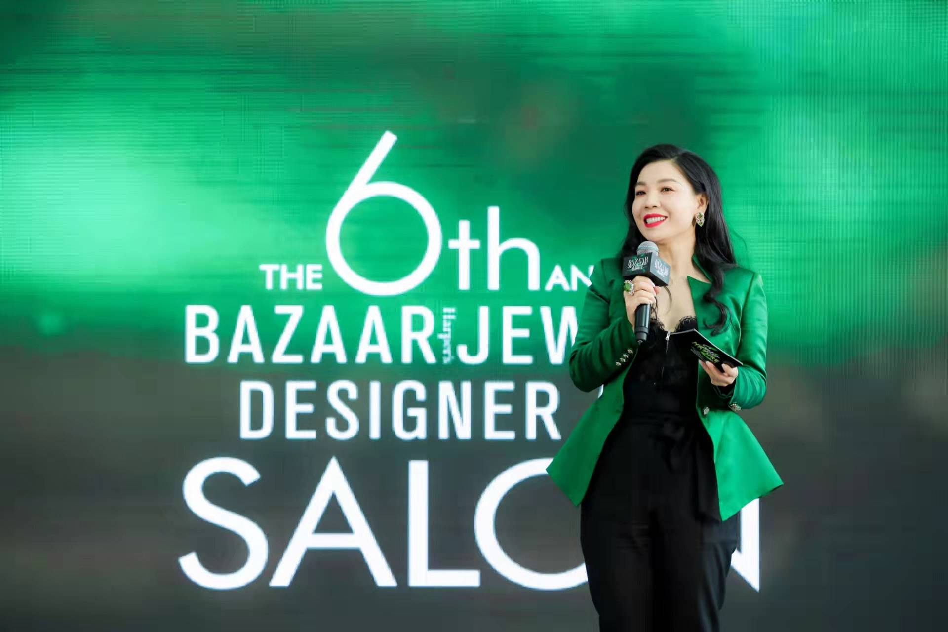 《芭莎珠宝》执行出版人兼主编敬静女士在欢迎辞中表示:"可持续发展