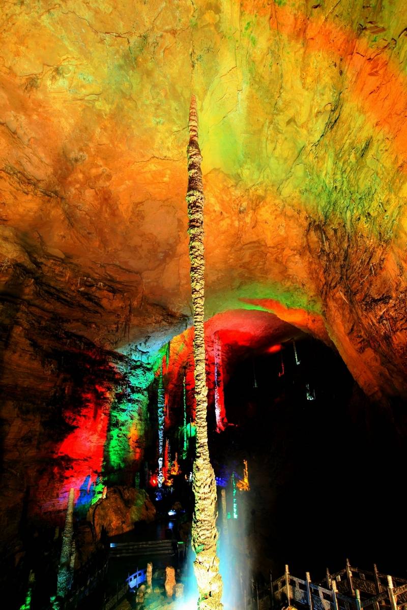 张家界的黄龙洞知道这些才能玩够本