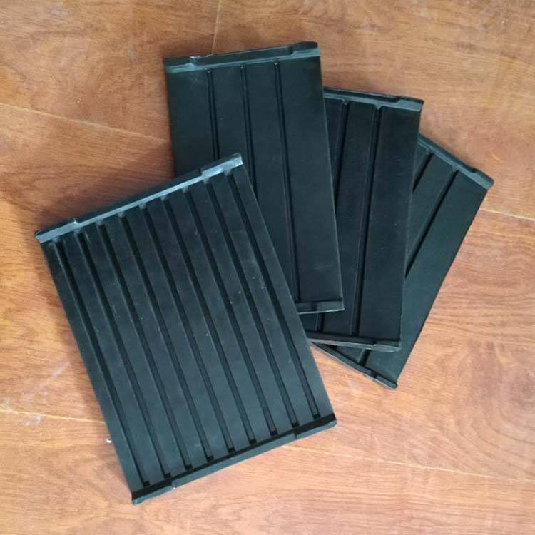 轨下橡胶垫板的性能和主要作用