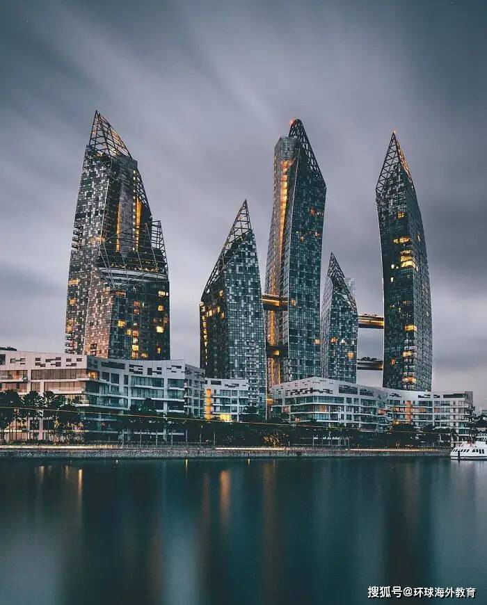 新加坡国际学校排行榜_上海、香港、新加坡国际化学校大PK:学费、课程...谁更胜一筹?